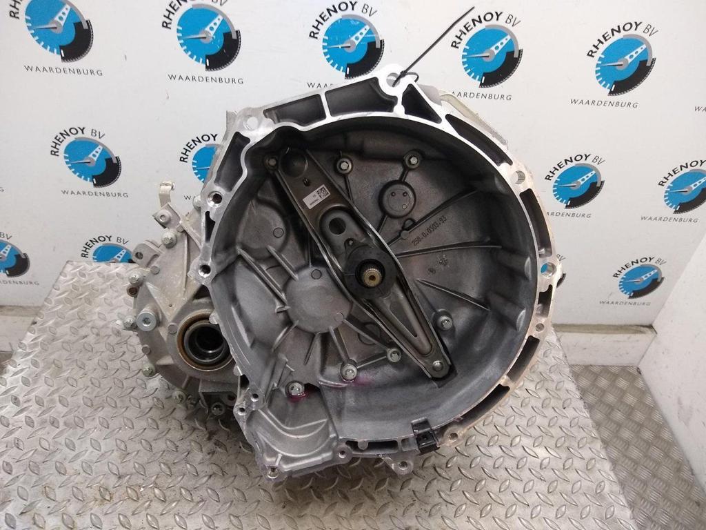 MINI (BMW) MINI TRANSMISSIE / VERSNELLINGSBAK 2017, Ophalen of Verzenden, Gebruikt, Stiba lid