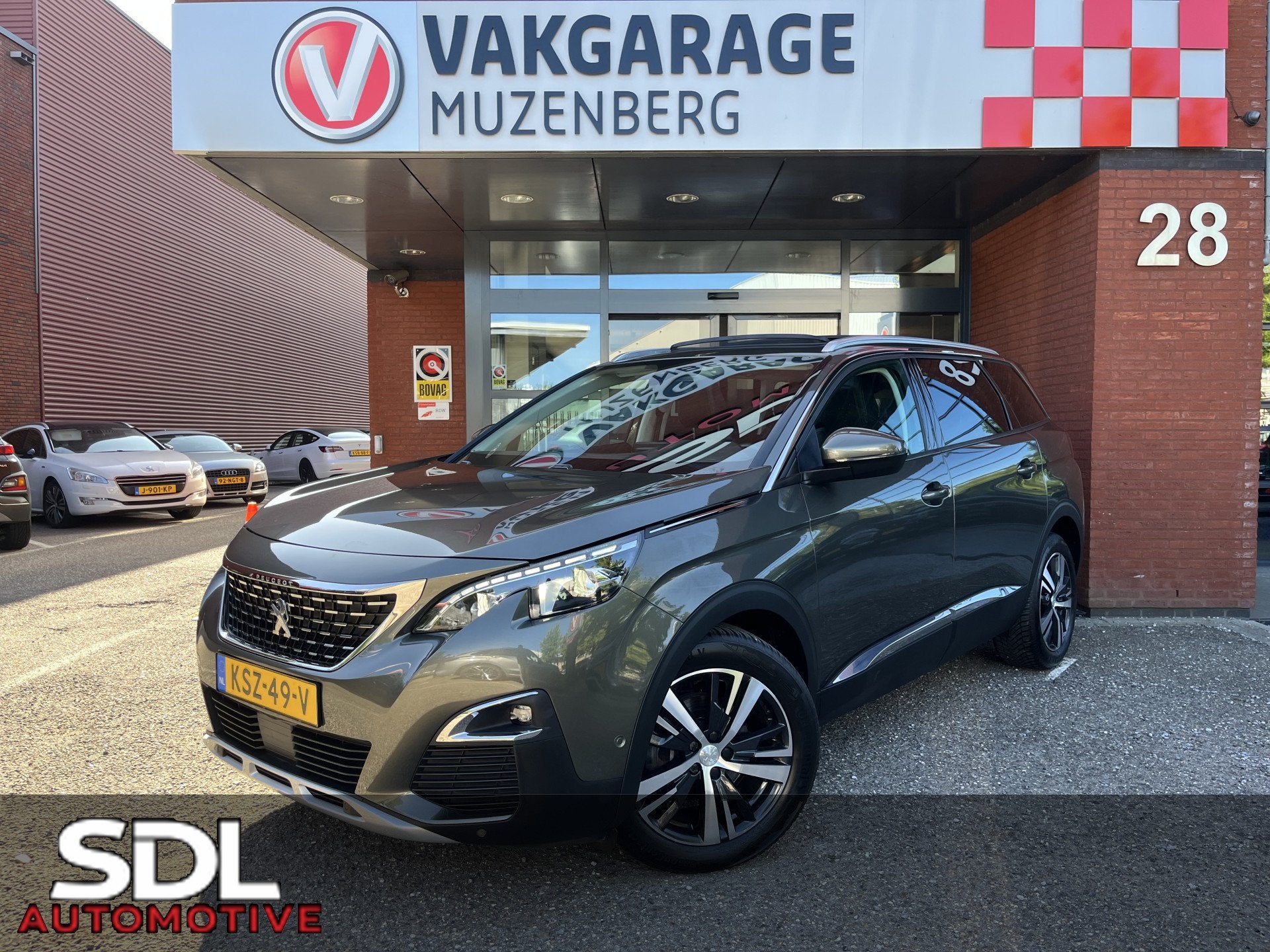 Peugeot 5008 1.6 Turbo Allure 181PK! // LEDER // ELEK.STOEL+, Gebruikt, Zwart, 4 cilinders, 181 pk