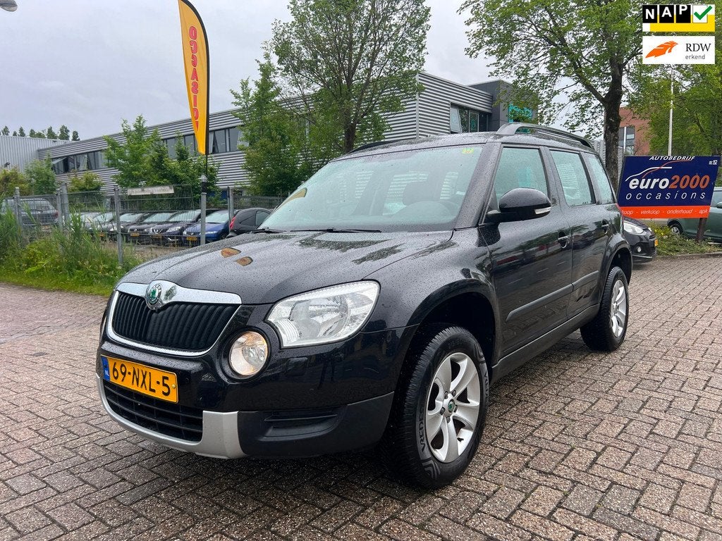 Skoda Yeti 1.2 TSI Ambition - Automaat - Pdc - Trekhaak, Euro 5, Gebruikt, Zwart, 4 cilinders