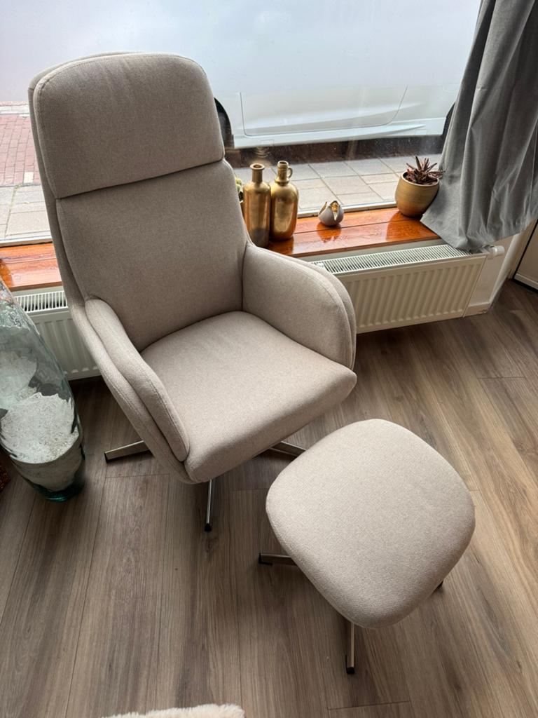 Zo goed als nieuwe fauteuil met voetenbank - snel ophalen!, Huis en Inrichting, Fauteuils, Ophalen, Zo goed als nieuw, Stof, 75 tot 100 cm