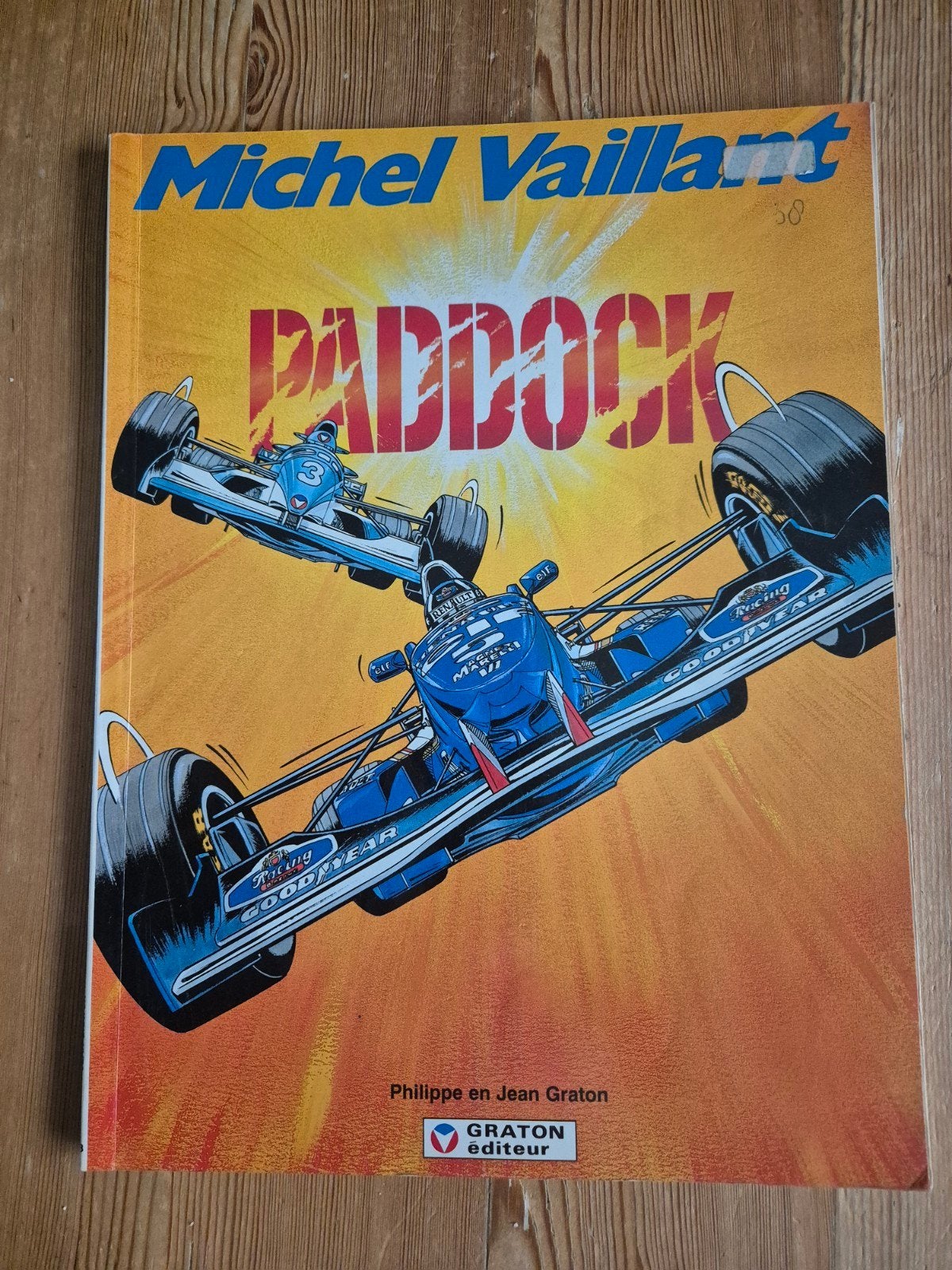 Michel Vaillant - Paddock (Stripboek) deel 58, Eén stripboek, Ophalen of Verzenden, Gelezen, Philippe en Jean Graton