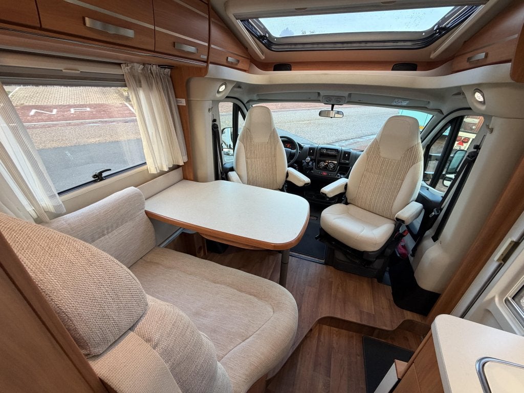 Hymer EXSIS T 588- LENGTE BEDDEN- GARAGE- 55.532 KM, Caravans en Kamperen, Fiat, Bedrijf, Diesel, Tot en met 3