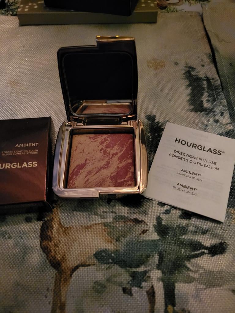 Hourglass Ambient Lighting Blush Nieuw Fullsize, Ophalen of Verzenden, Nieuw, Roze, Wangen