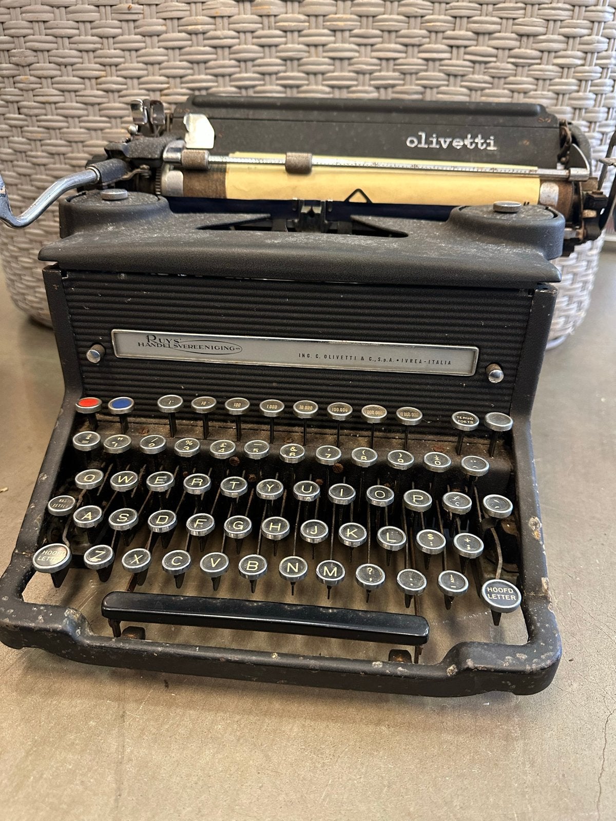 Antieke Olivetti M40 schrijfmachine jaren 30, Verzenden
