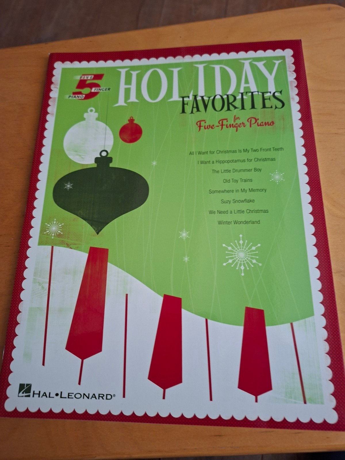 Holiday Favorites Five-Finger Piano Boek - Hal Leonard, Ophalen of Verzenden, Zo goed als nieuw