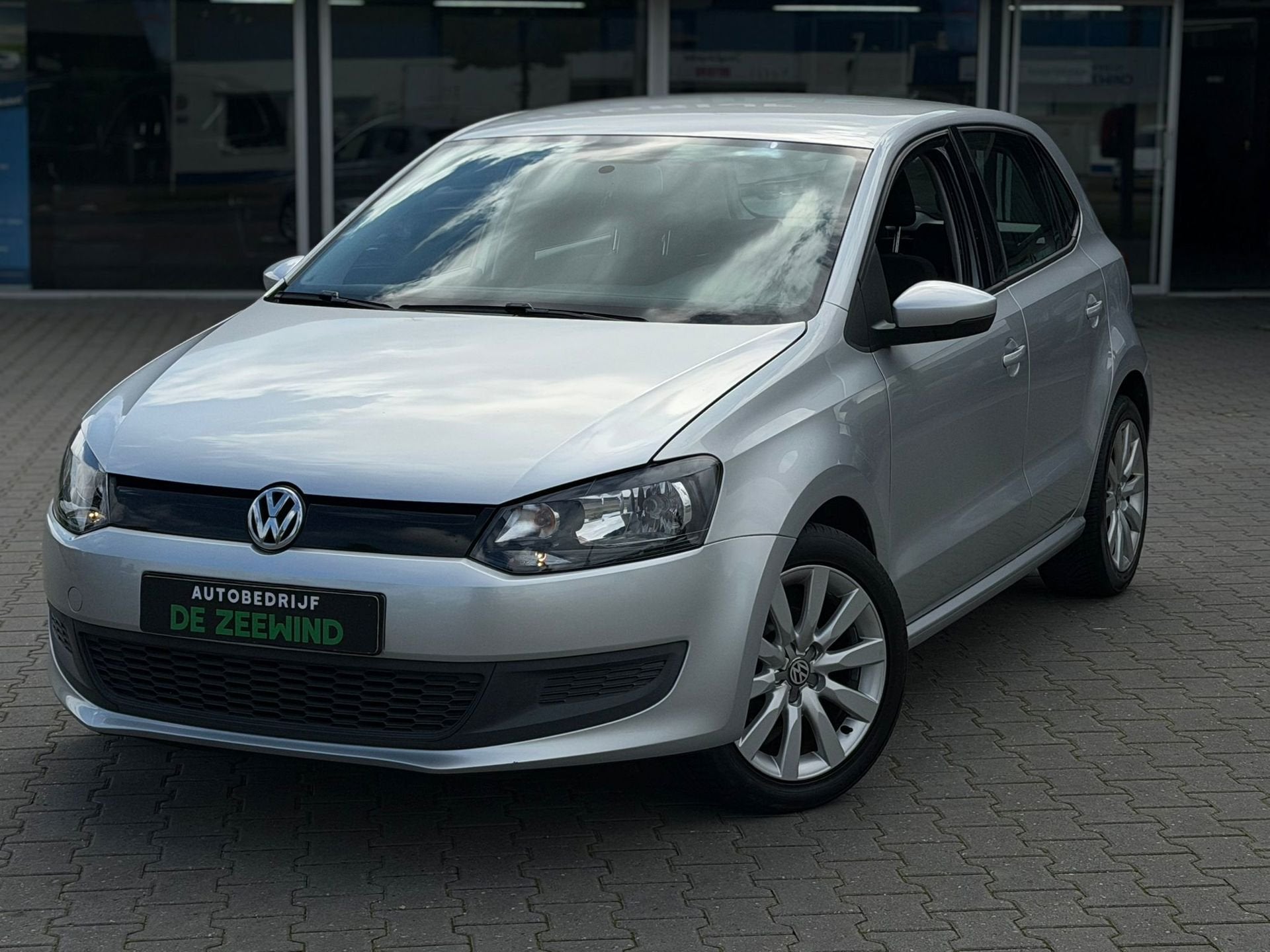 Volkswagen Polo 1.2-12V Comfortline|Apple carplay|Nieuw APK, Auto's, Voorwielaandrijving, Euro 5, 967 kg, Gebruikt