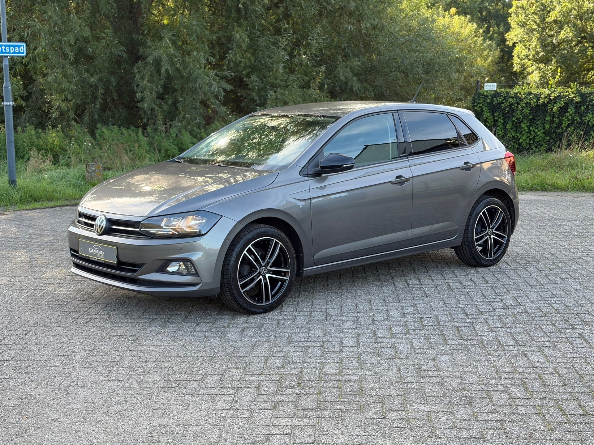 Volkswagen Polo 1.0 TSI Highline IQ DRIVE I CARPLAY I 360 PD, Auto's, Voorwielaandrijving, 1063 kg, Gebruikt, 95 pk