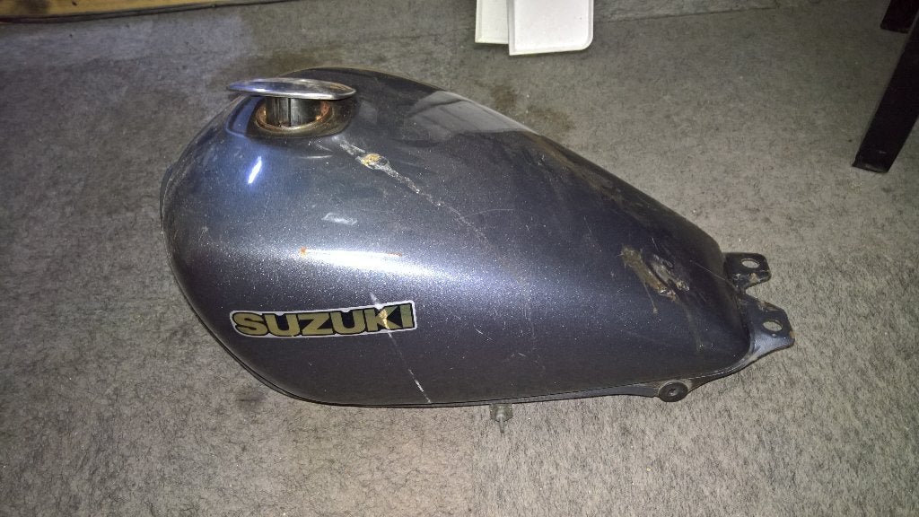 benzinetank suzuki gs 550, Motoren, Onderdelen | Suzuki, Ophalen of Verzenden, Gebruikt