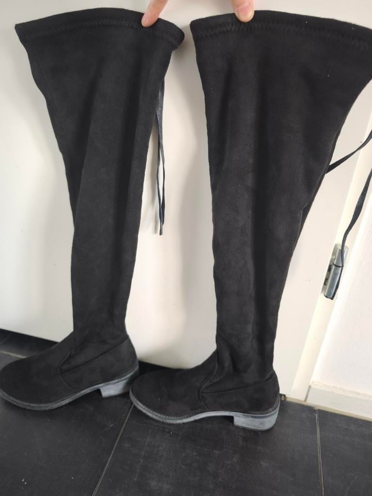 Zwarte Overknee Laarzen Maat 38, Kleding | Dames, Schoenen, Ophalen, Zo goed als nieuw, Zwart, Hoge laarzen