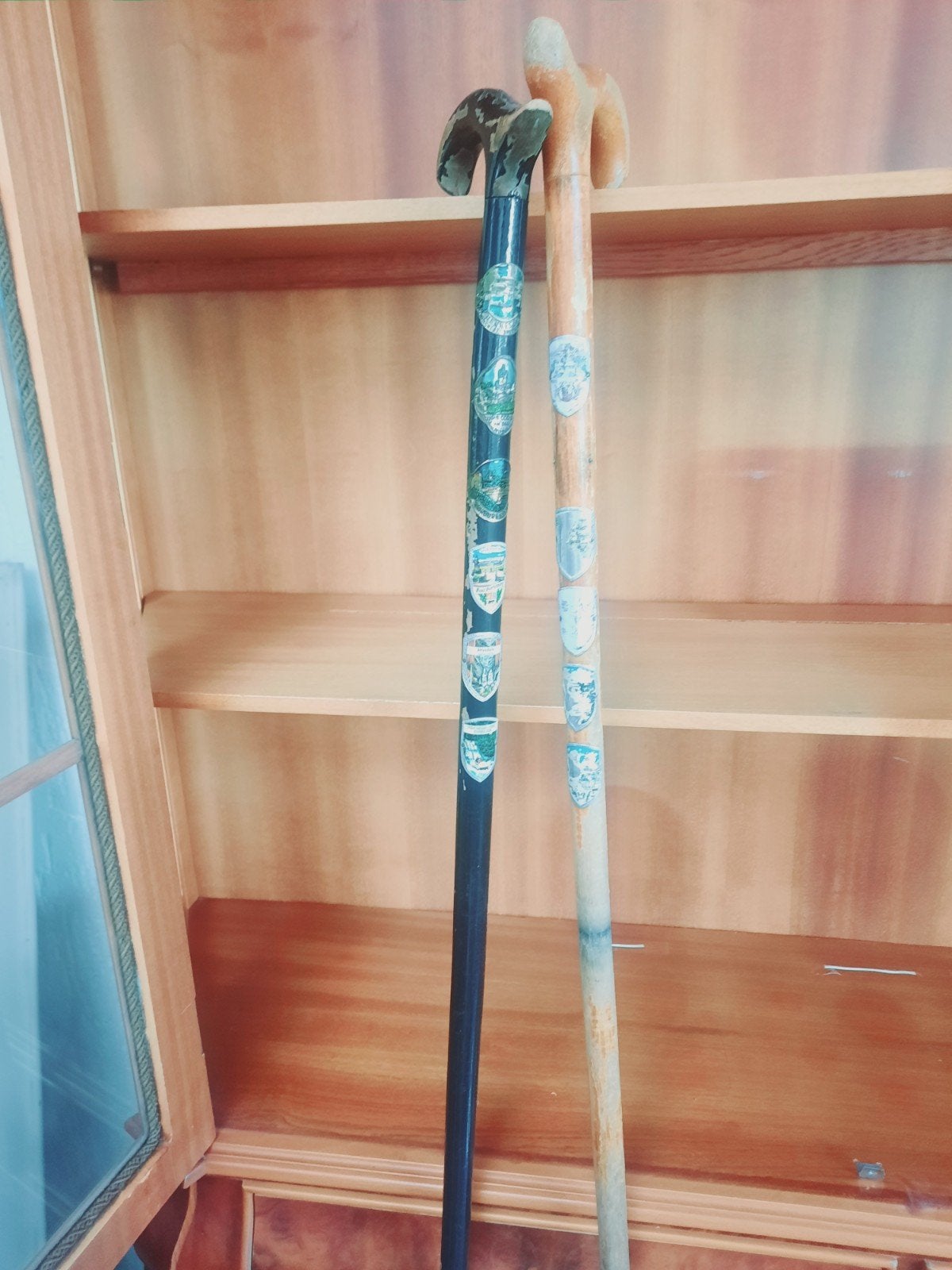 2 wandelstokken, Diversen, Wandelstokken, Ophalen of Verzenden