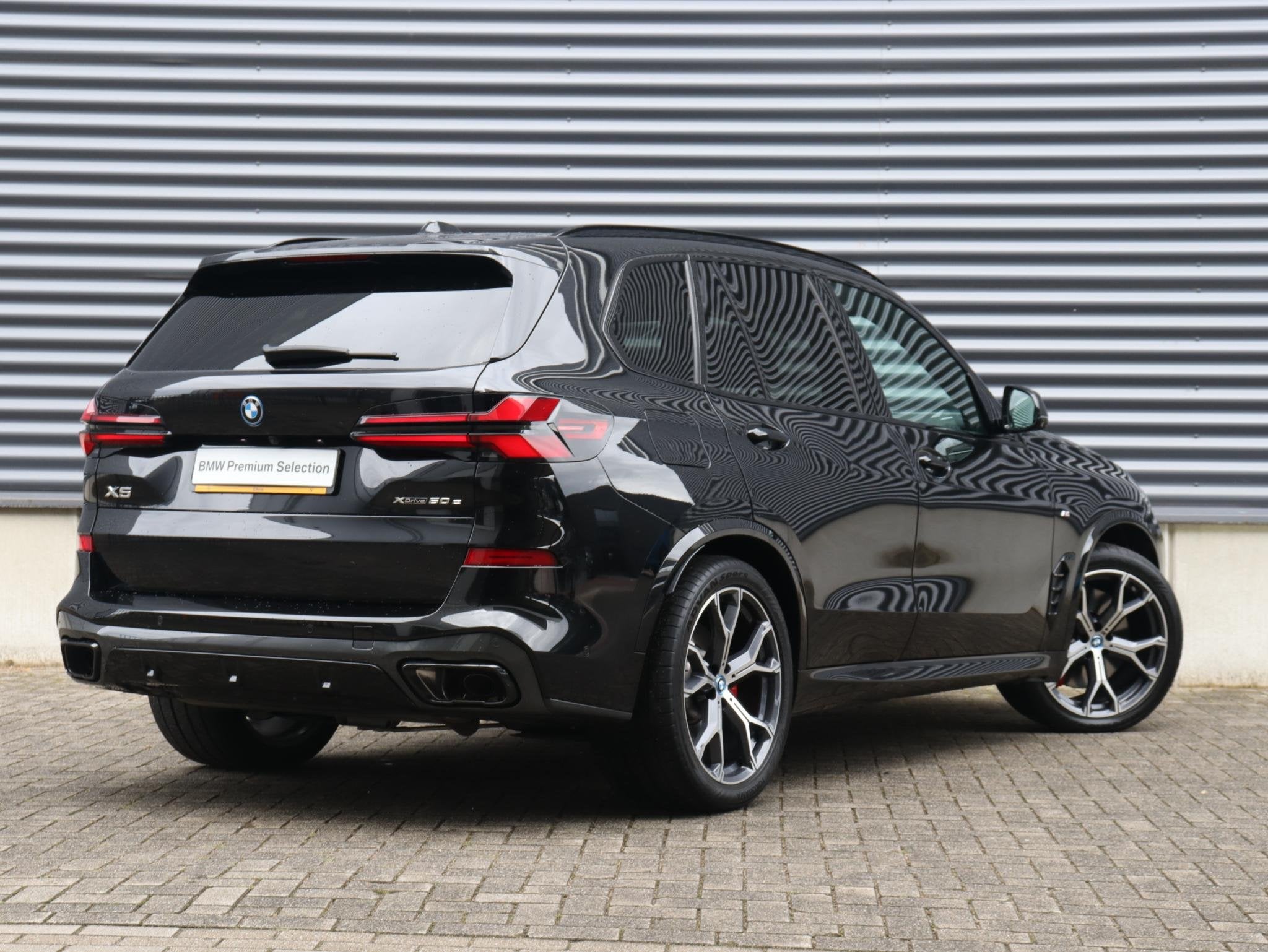 BMW X5 xDrive50e | M Sportpakket Pro | Panodak | Head-Up | M, Gebruikt, 2395 kg, Met garantie (alle), Zwart