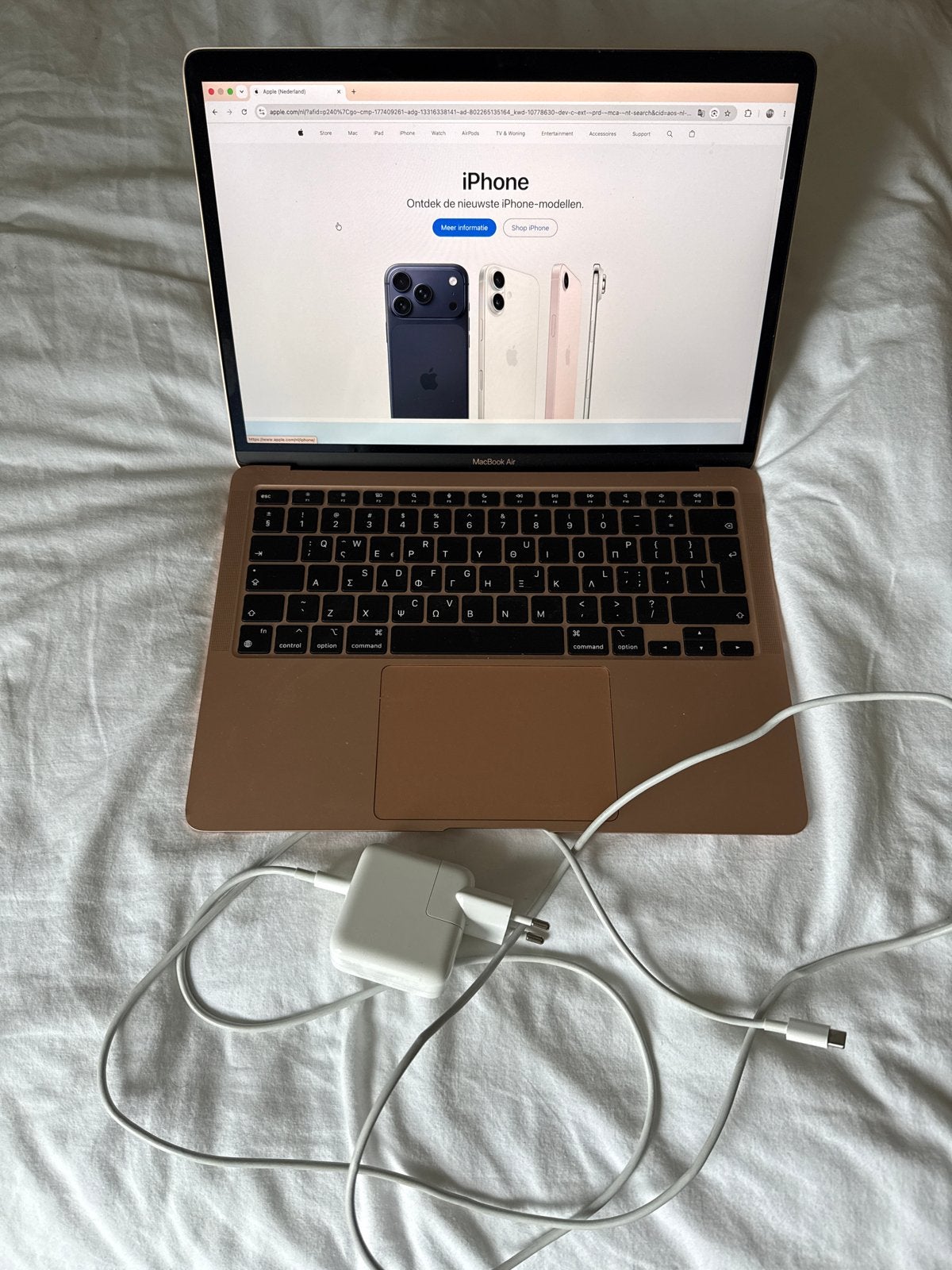 Apple MacBook Air M1 (2020) - 8GB RAM - 256GB SSD - Rose Gol, 256 GB, Qwerty, 8 GB, 13 inch