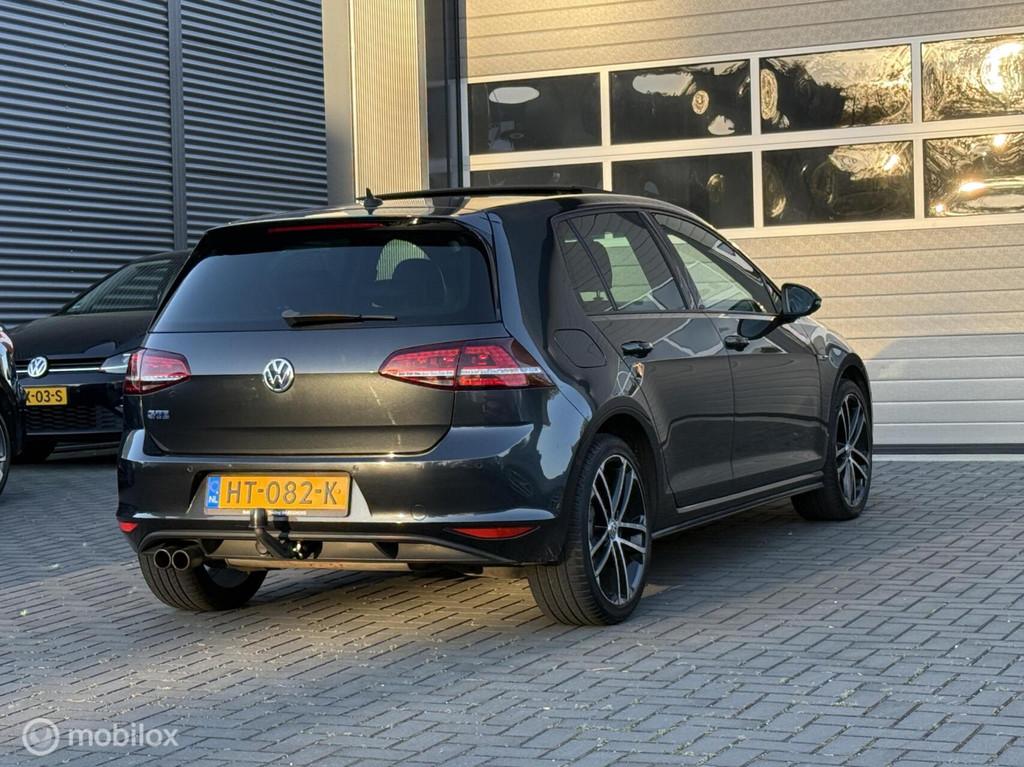 Volkswagen Golf 1.4 TSI GTE|PANO|ACC|TREKHAAK|LEDER, Euro 6, 4 cilinders, Adaptive Cruise Control, 1499 kg
