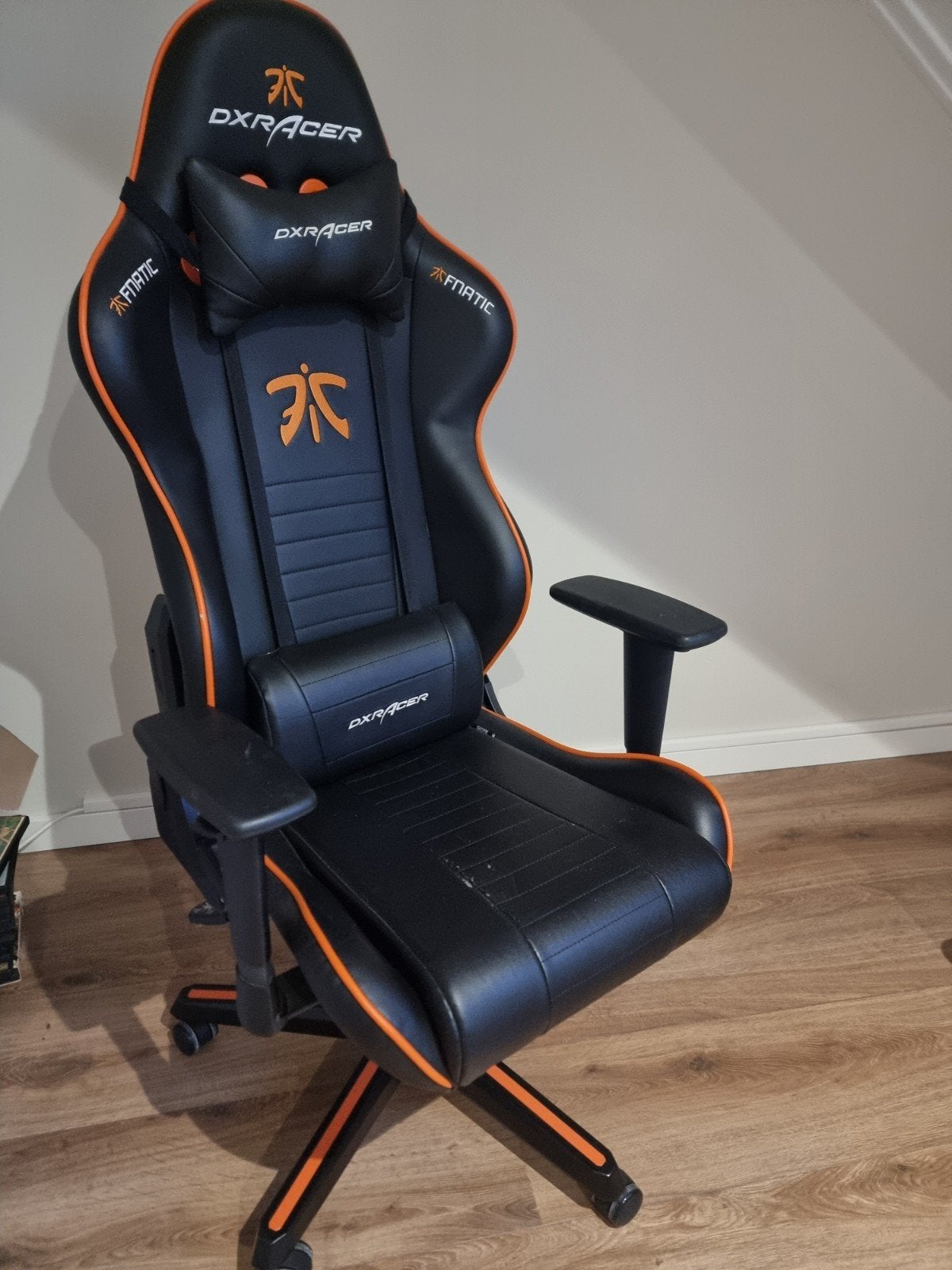 DXRacer RACING Gaming Chair FNATIC, Huis en Inrichting, Bureaustoelen, Ophalen, Gebruikt, Zwart, Gaming bureaustoel