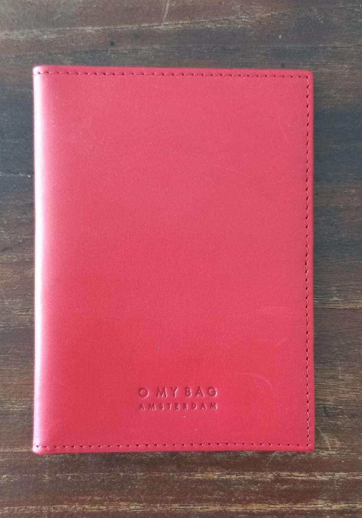 O My Bag Paspoorthoes Leer Rood, Sieraden, Tassen en Uiterlijk, Overige merken, Ophalen of Verzenden, Zo goed als nieuw, Leer