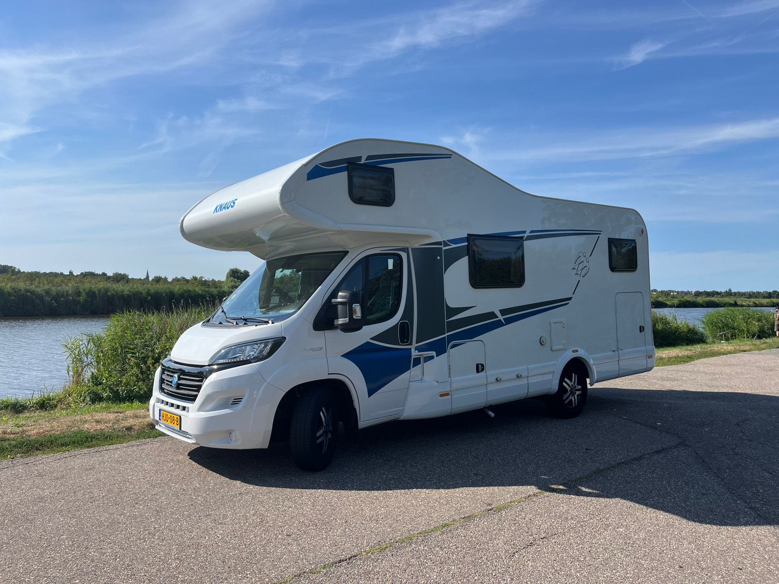 KNAUS L!VE Traveller 650DG | Full Option | GRATIS STALLING, Alkoof, Ringverwarming, Fiat, Particulier