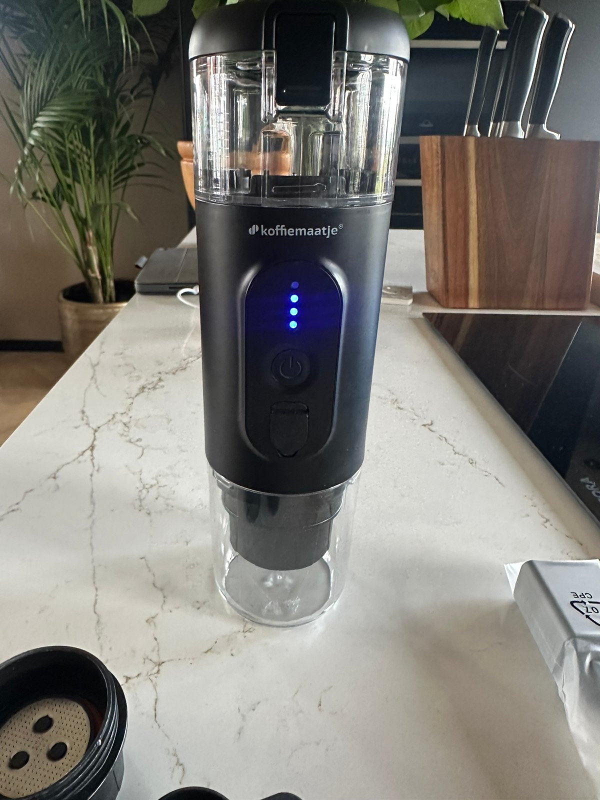 Koffiemaatje XL - 125ml - draagbare koffiemachine, Afneembaar waterreservoir, Verzenden, 1 kopje, Gemalen koffie