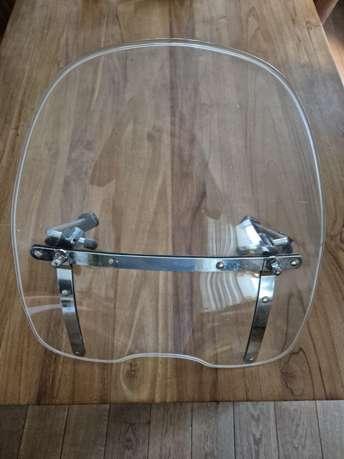 Kawasaki Vulcan Windscherm – Compleet

Te koop, Ophalen of Verzenden, Zo goed als nieuw