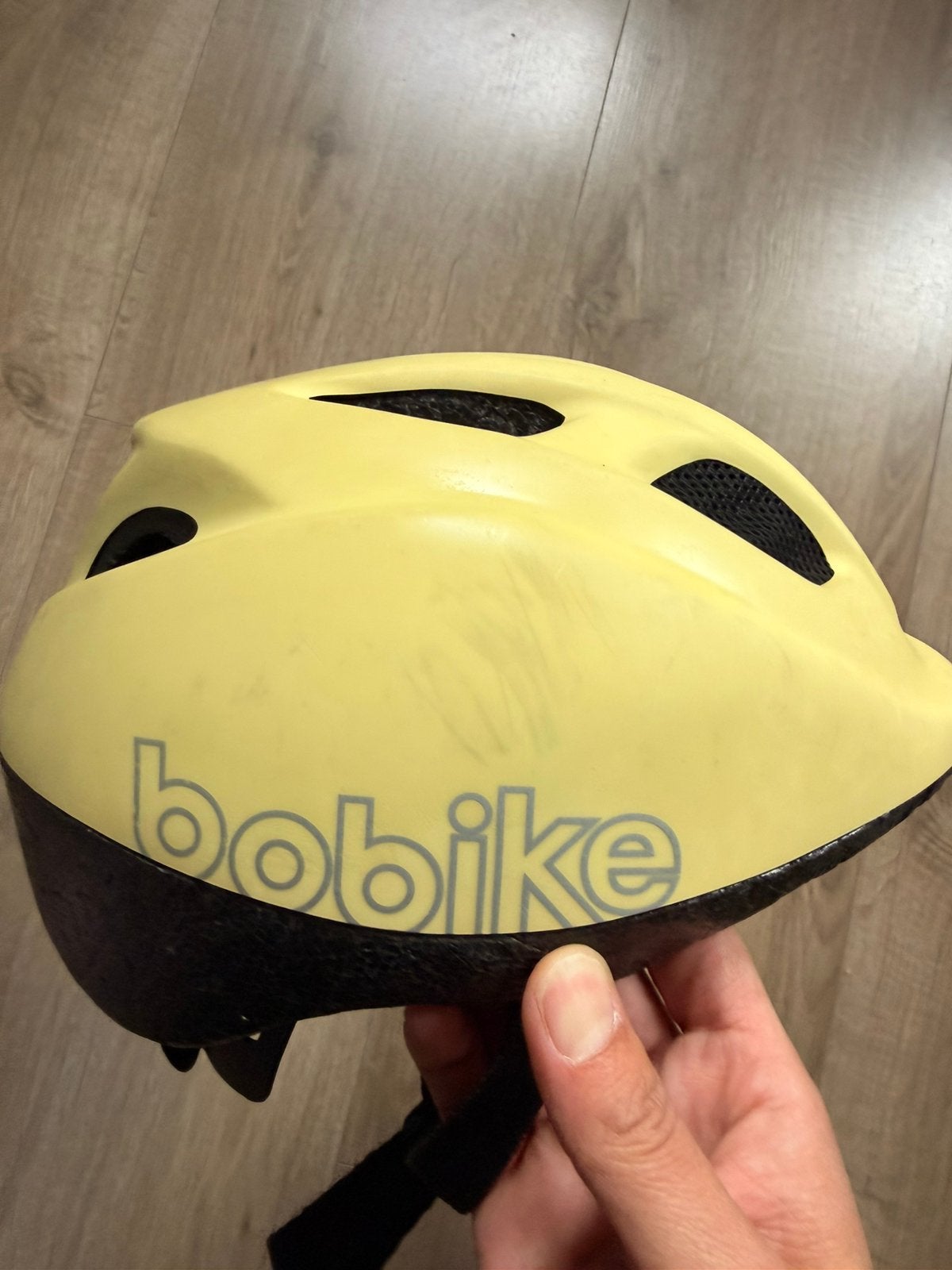 Bobike fietshelm licht geel, Ophalen, Zo goed als nieuw, XS