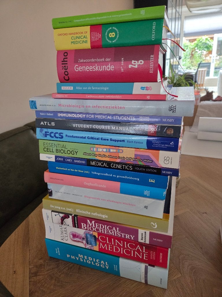 Studieboeken geneeskunde, Ophalen of Verzenden, Beta, Zo goed als nieuw, WO