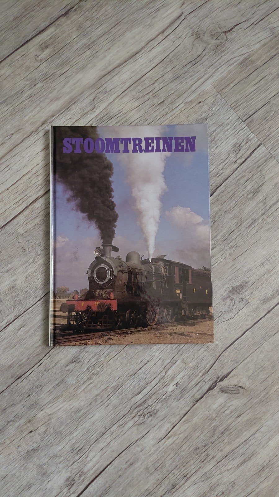 Stoomtreinen - Prachtig geïllustreerd boek, Boeken, Ophalen of Verzenden, Gelezen, Overige onderwerpen, Onbekend