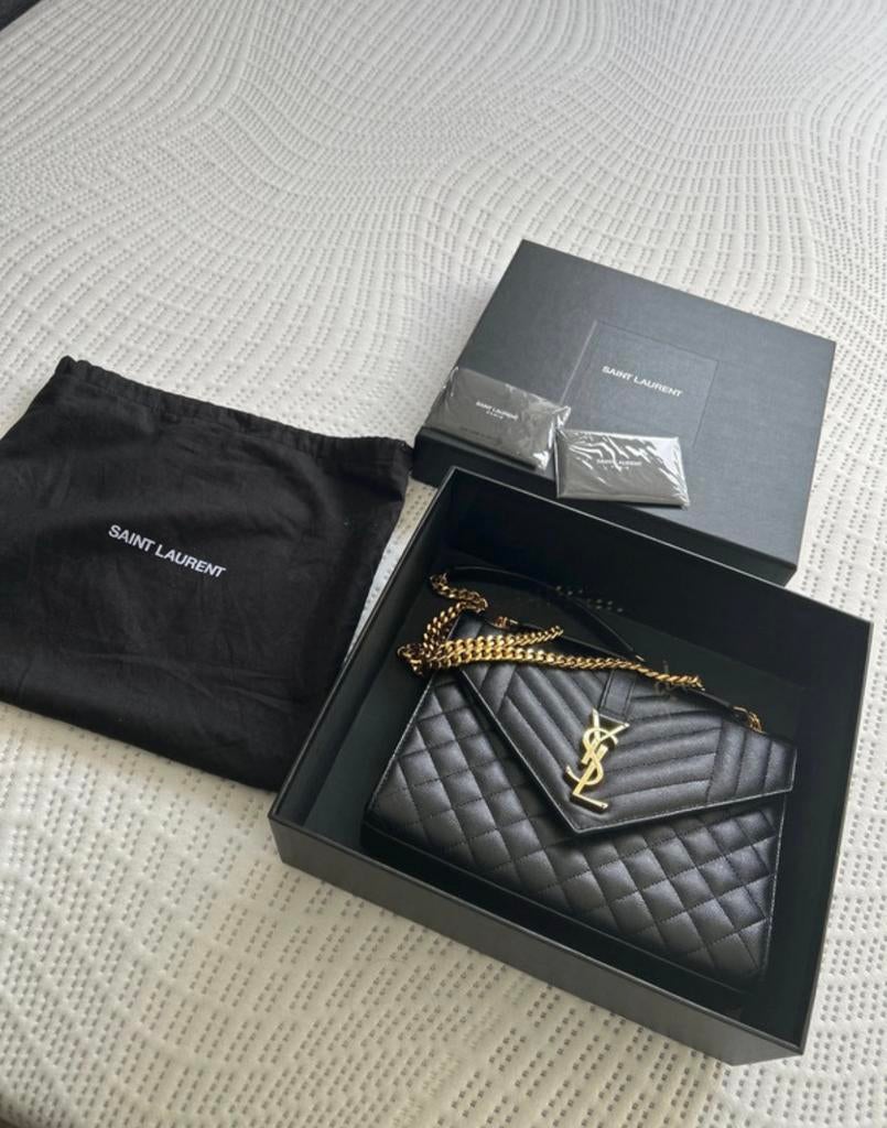 Saint Laurent Envelope Medium schoudertas van kalfsleer, Ophalen of Verzenden, Zo goed als nieuw, Beige, Schoudertasje