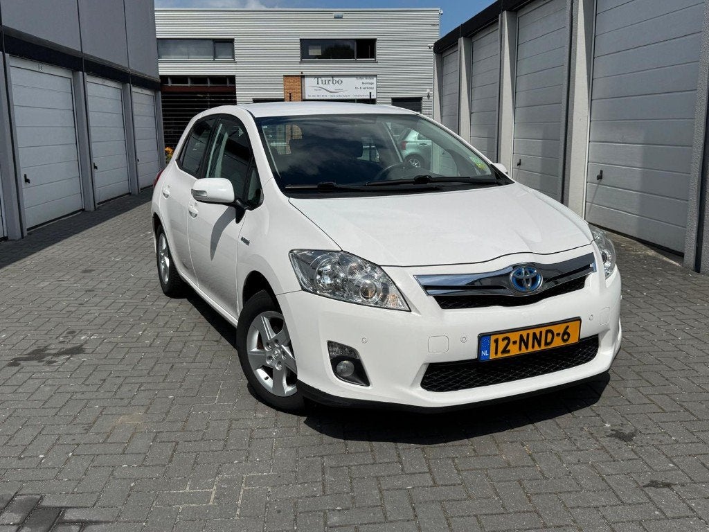 Toyota Auris 1.8 Full Hybrid 5DR CVT 2010 Wit