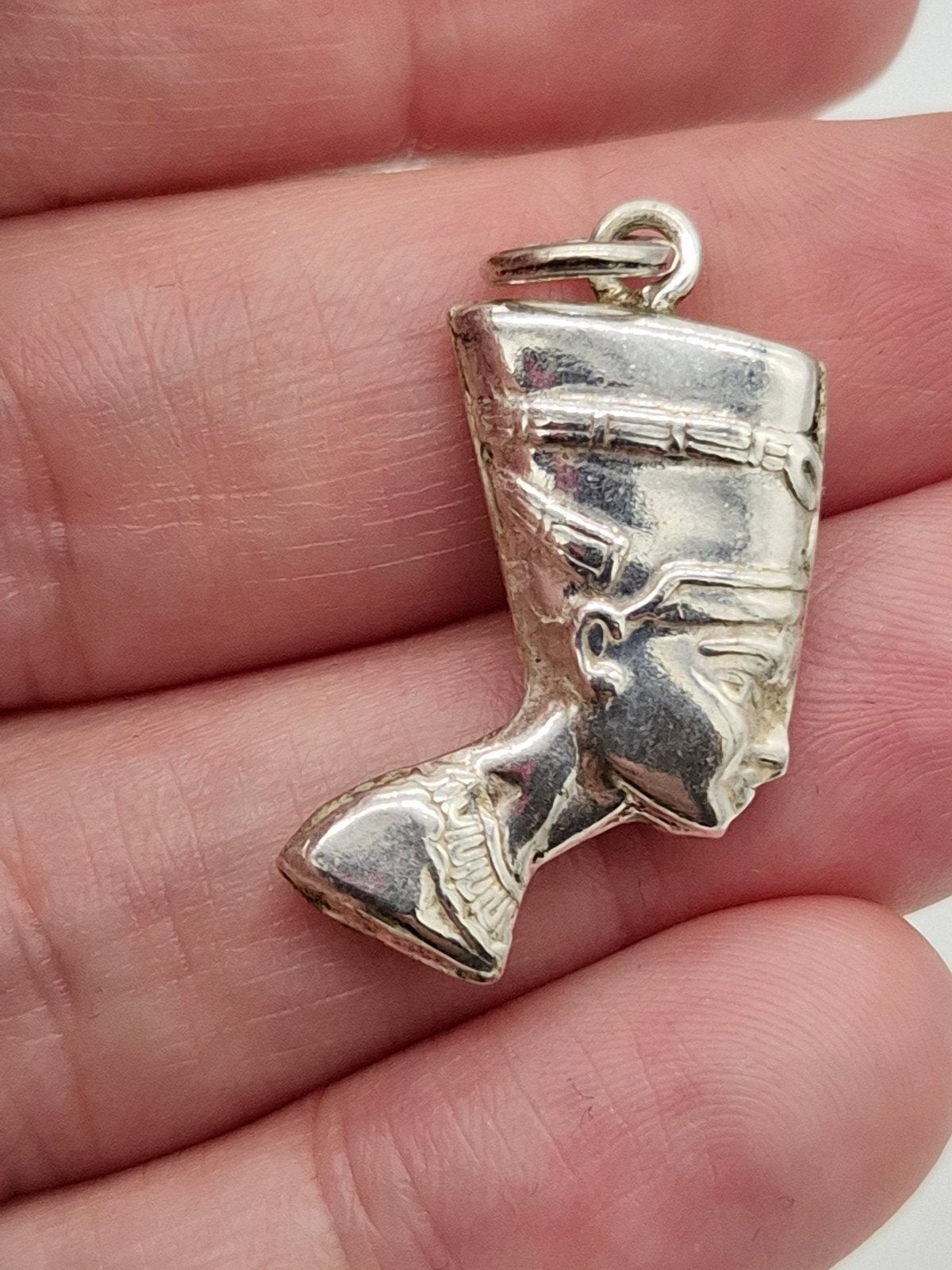 Zilveren Egyptische hanger - Buste van Nefertiti, Gebruikt, Overige voorstellingen, Verzenden, Zilver