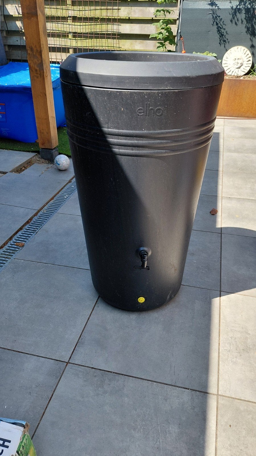 Regenton met plantenbak - Elho - 200 liter, Tuin en Terras, Ophalen, Kunststof, Gebruikt, Met kraantje