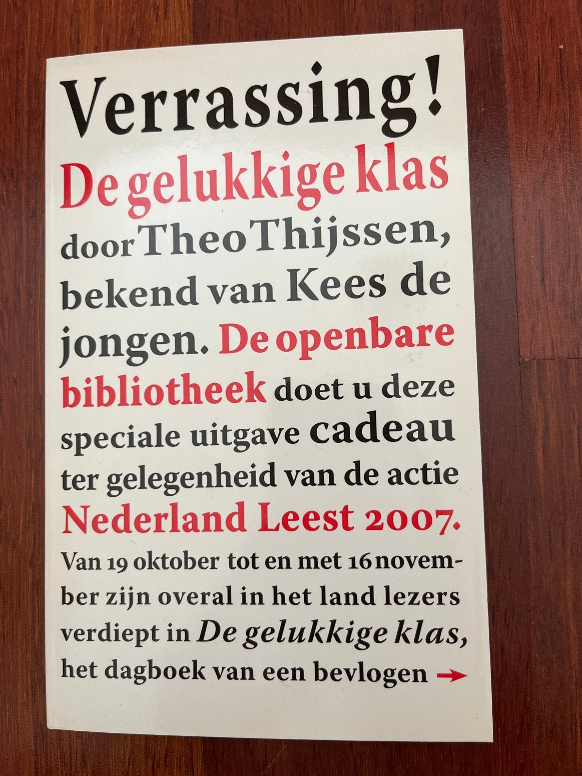 Verrassing! De gelukkige klas - Theo Thijssen (Nederland Lee, Ophalen of Verzenden, Gelezen, Nederland