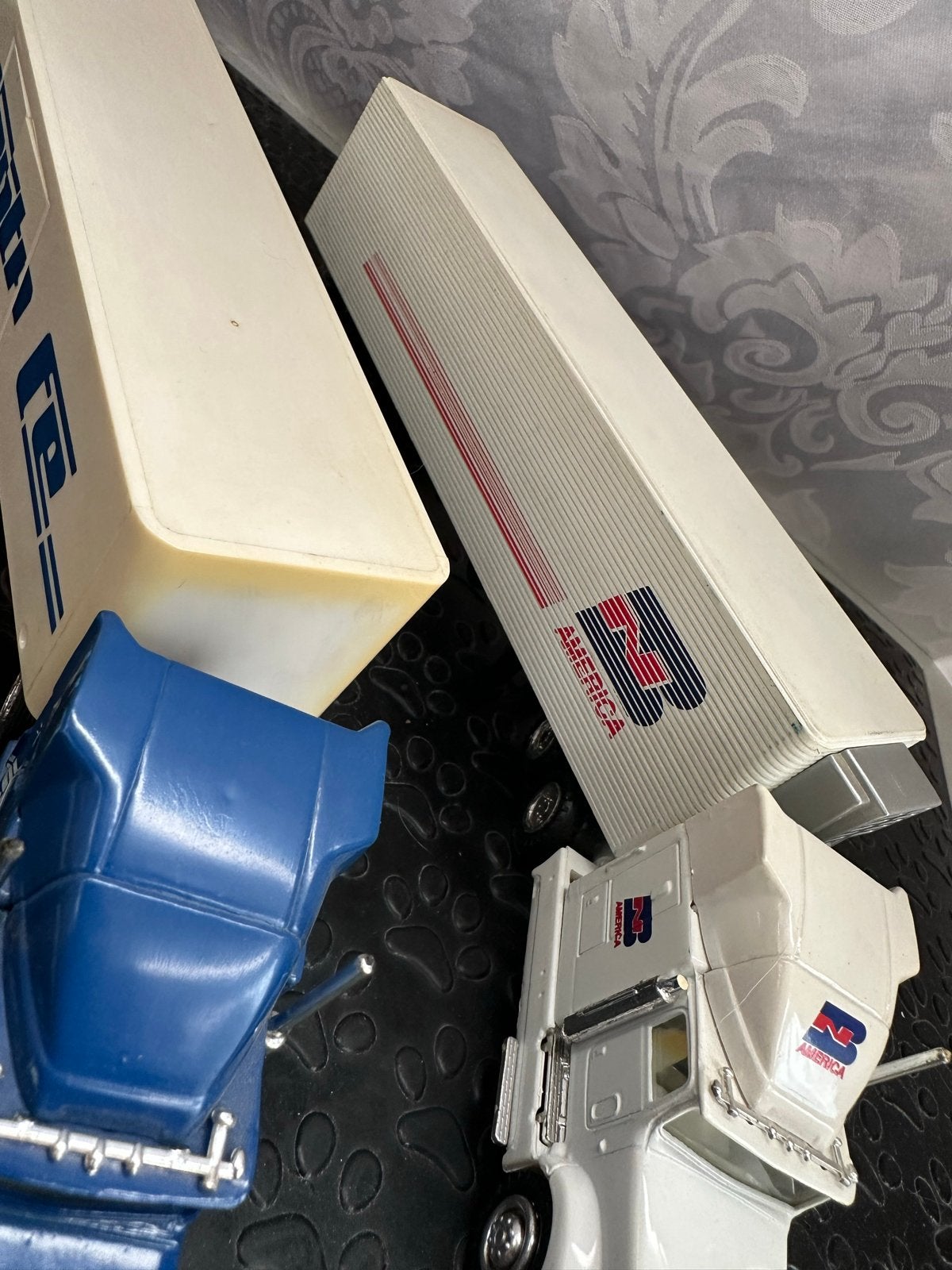 2 Vintage Speelgoed Vrachtwagens met Trailers, Ophalen of Verzenden, Gebruikt