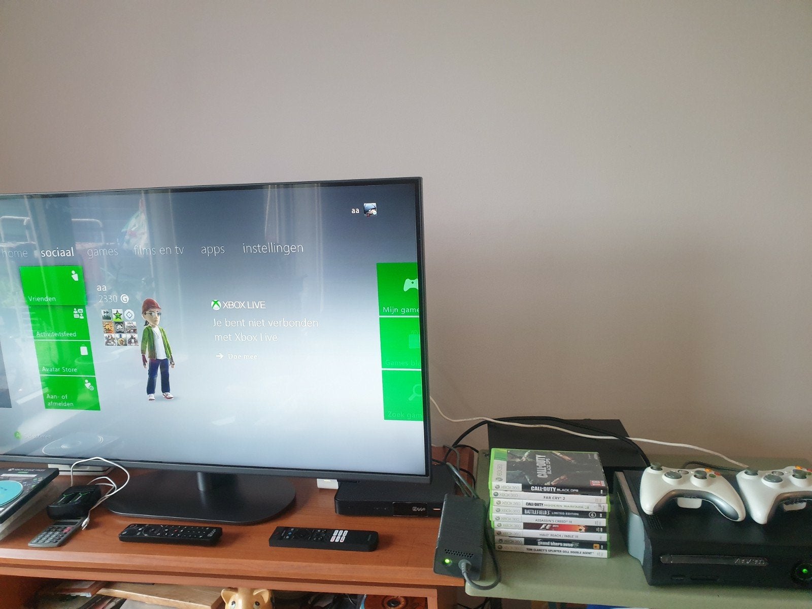 Xbox 360 20GB 2 contr 9 spellen +extra kabels, Spelcomputers en Games, Ophalen, Gebruikt, Overige genres, 2 spelers
