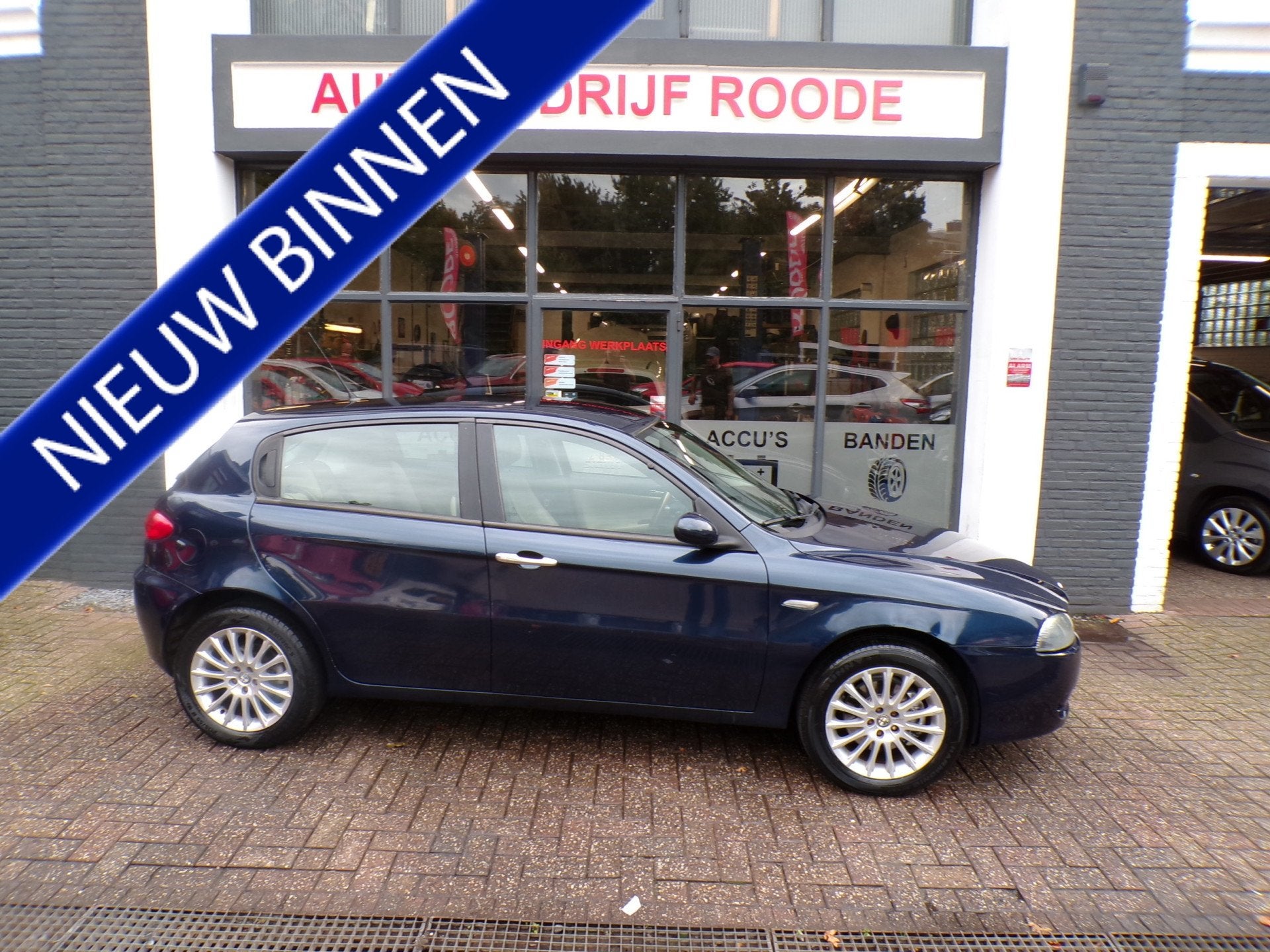 Alfa Romeo 147 1.6 T.Spark Business LEER,AIRCO,NW APK!, Auto's, Gebruikt, 4 cilinders, Bedrijf, Handgeschakeld