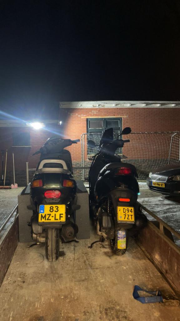 Piaggio Zip 4t 50cc te ruil, Fietsen en Brommers, Scooters | Piaggio, Gebruikt, Zip, Maximaal 45 km/u, Benzine, Ophalen