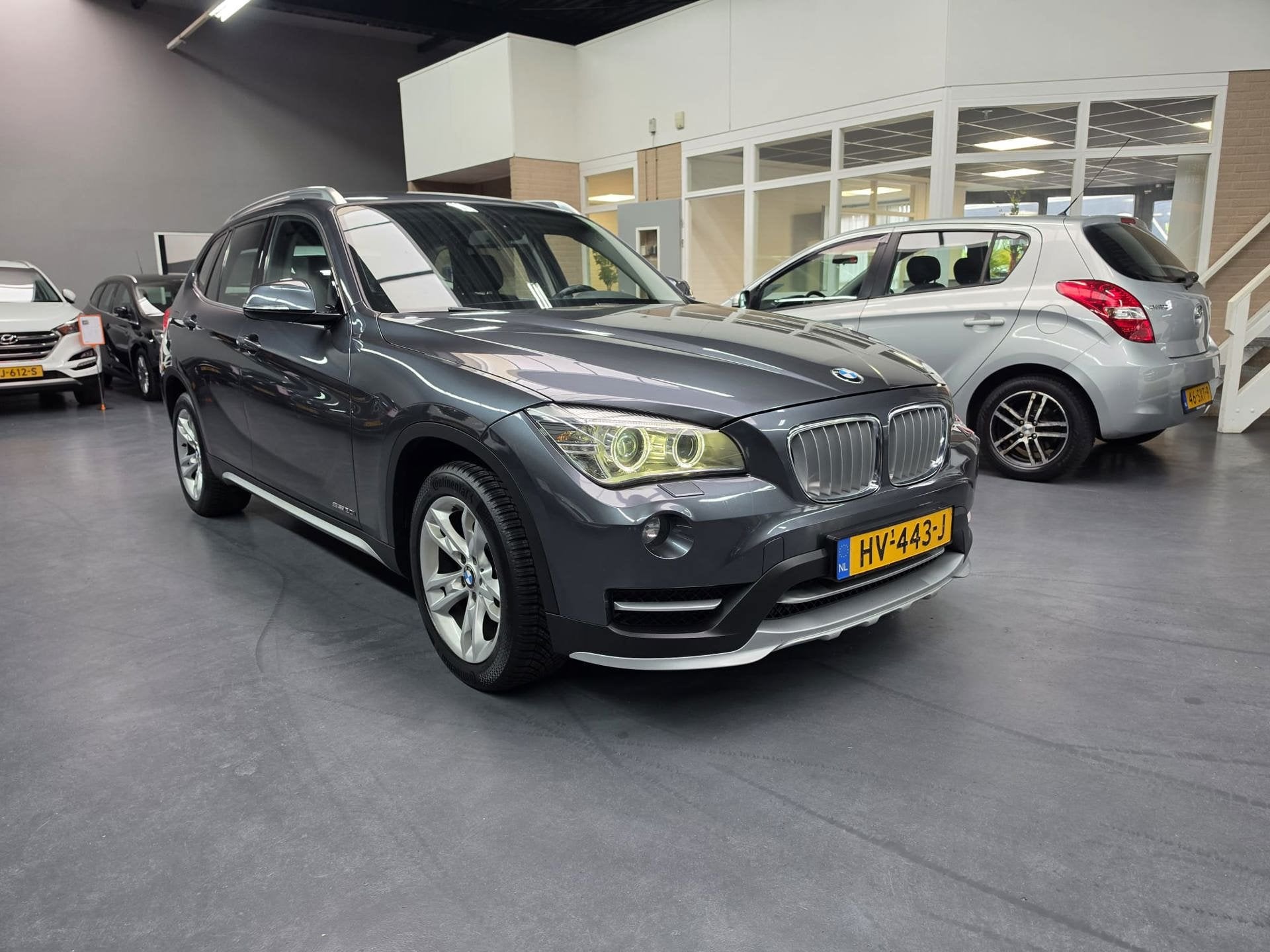 Foto 3 van BMW X1 SDrive20i Executive LED BMW DEALER ONDERHOUDEN NAP NL