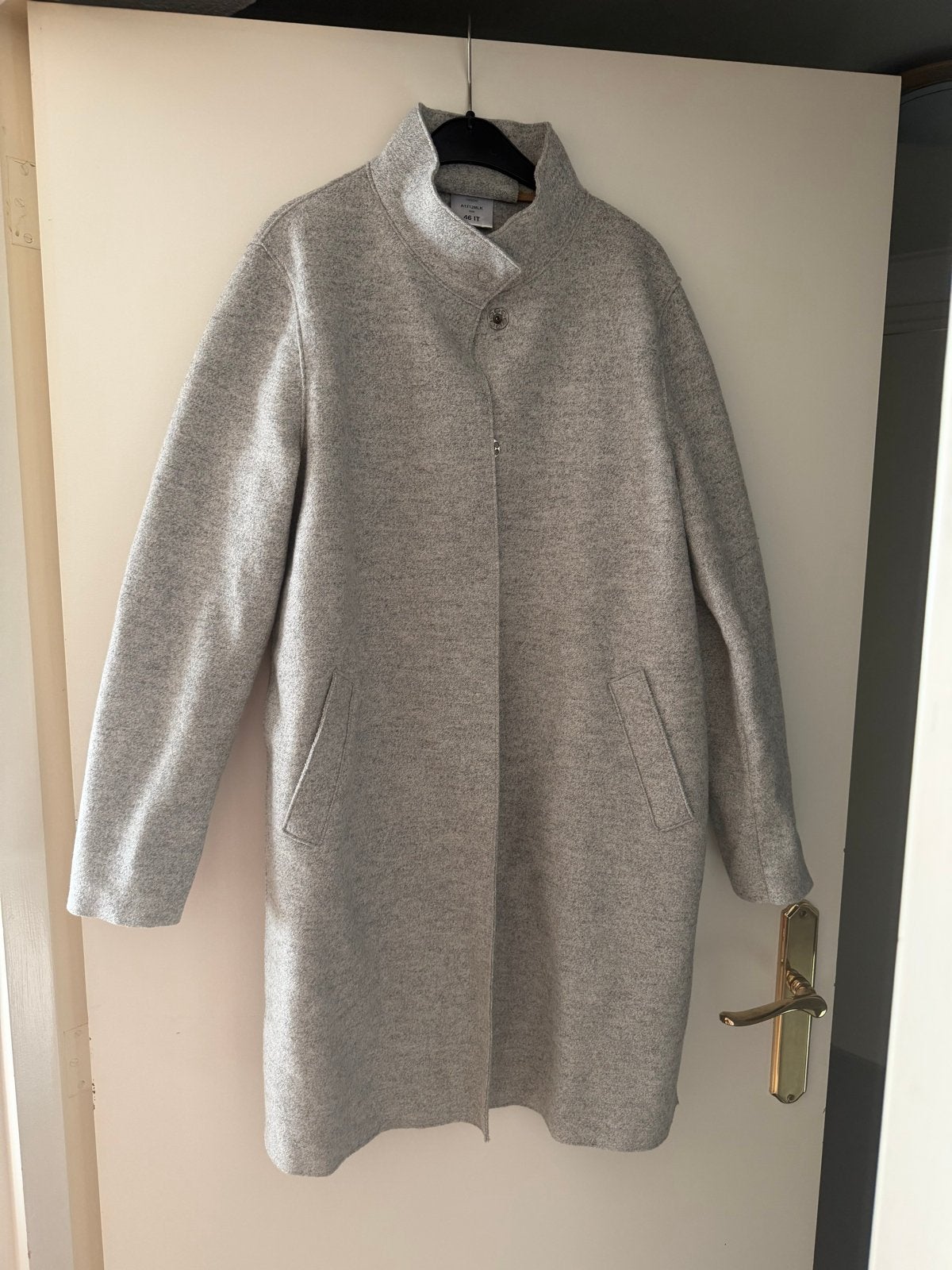 Harris Warf London Grijze Wollen Jas - Harris Wharf wool, Ophalen of Verzenden, Zo goed als nieuw, Maat 42/44 (L), Grijs