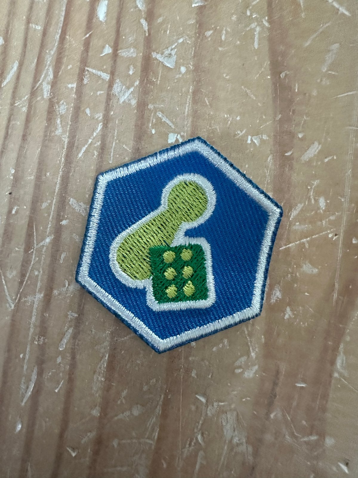 Scouting Embleem: spellen insigne, Verzamelen, Scouting, Ophalen of Verzenden, Zo goed als nieuw, Embleem, Speld of Insigne