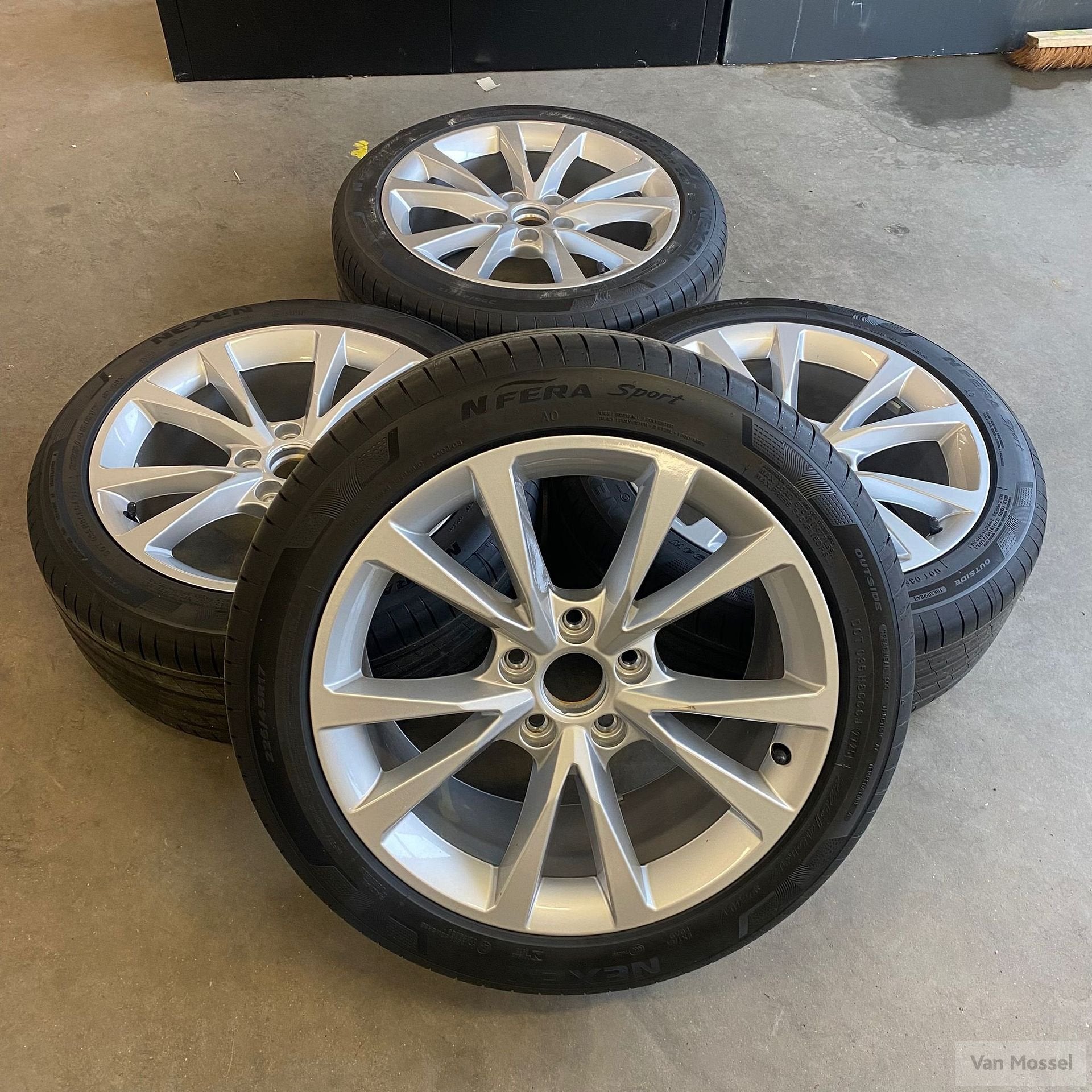 Audi A3 Nexen N Fera Sport 225/45/R17 94W, Gebruikt, -, -, Banden en Velgen