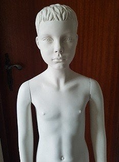 Aparte paspop van jongen op ronde glazen voet (H= 132 cm), Antiek en Kunst, Ophalen