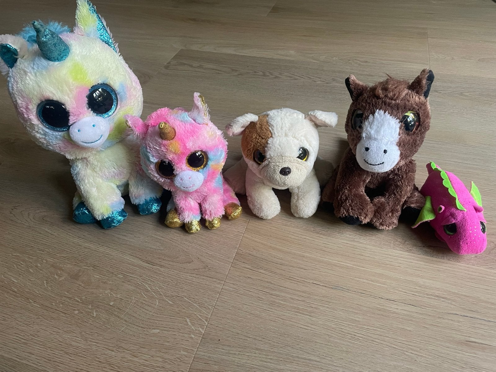 5 diverse knuffels met glitter ogen, Ophalen, Eenhoorn, Zo goed als nieuw, Middelgroot (20 tot 80 cm)