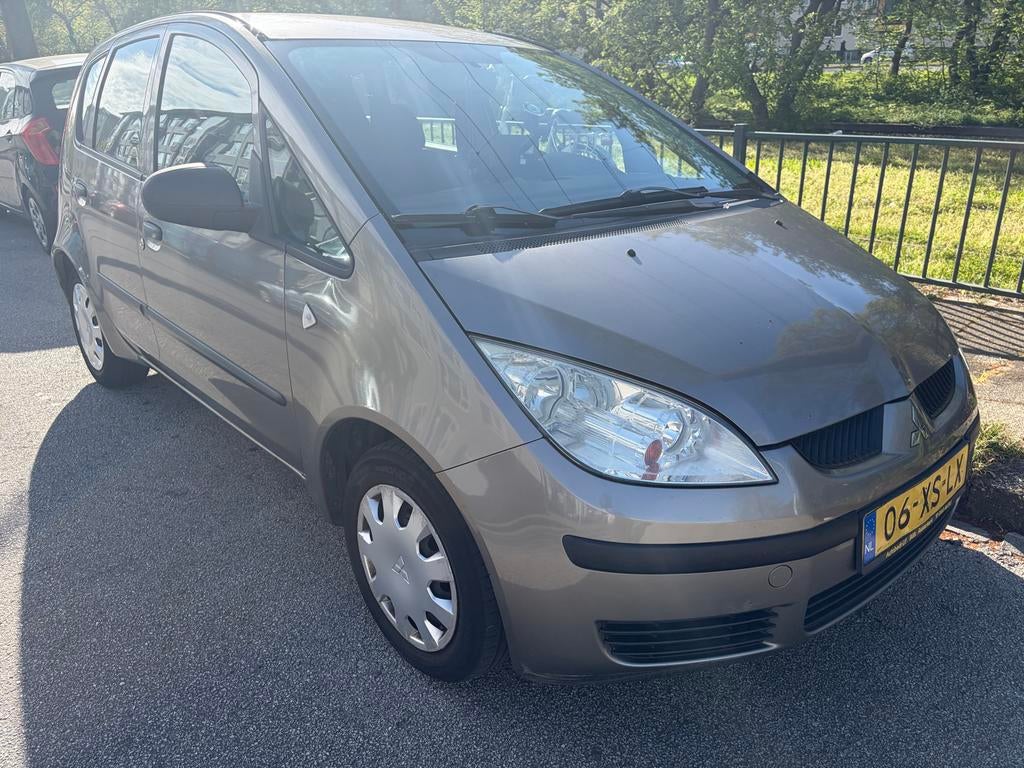 Mitsubishi Colt 1.3 CZ5 2007 Grijs, Auto's, Mitsubishi, 31 €/maand, Colt, Origineel Nederlands, Handgeschakeld
