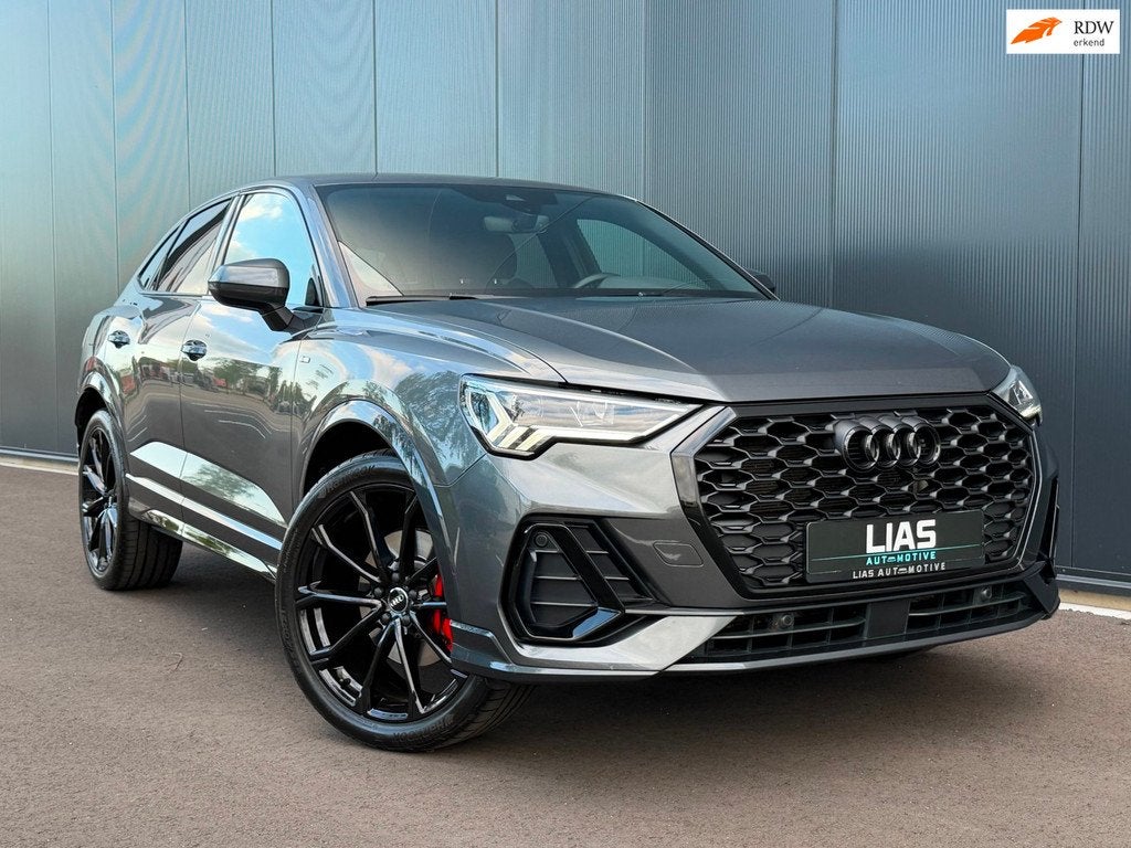 Audi Q3 Sportback 45 TFSI e S Edition | S-LINE | 1ste eigena, Auto's, Audi, Zwart, 150 pk, Leder en Stof, Nieuw