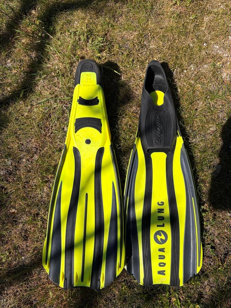 Aqualung Stratos Zwemvliezen - Maat 42-43, Watersport en Boten, Duiken, Ophalen of Verzenden, Gebruikt, Zwem- of Duikvliezen