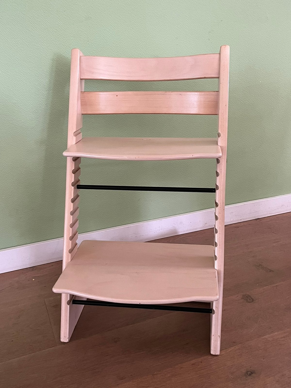 Z.g.a.n. Stokke tripptrapp whitewash, Kinderen en Baby's, Kinderstoelen, Ophalen of Verzenden, Zo goed als nieuw, Meegroeistoel