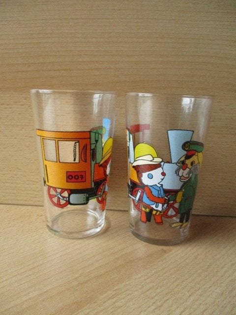 Beertje Colargol limonadeglaasje  met locomotief  1973  11.5, Ophalen of Verzenden, Gebruikt