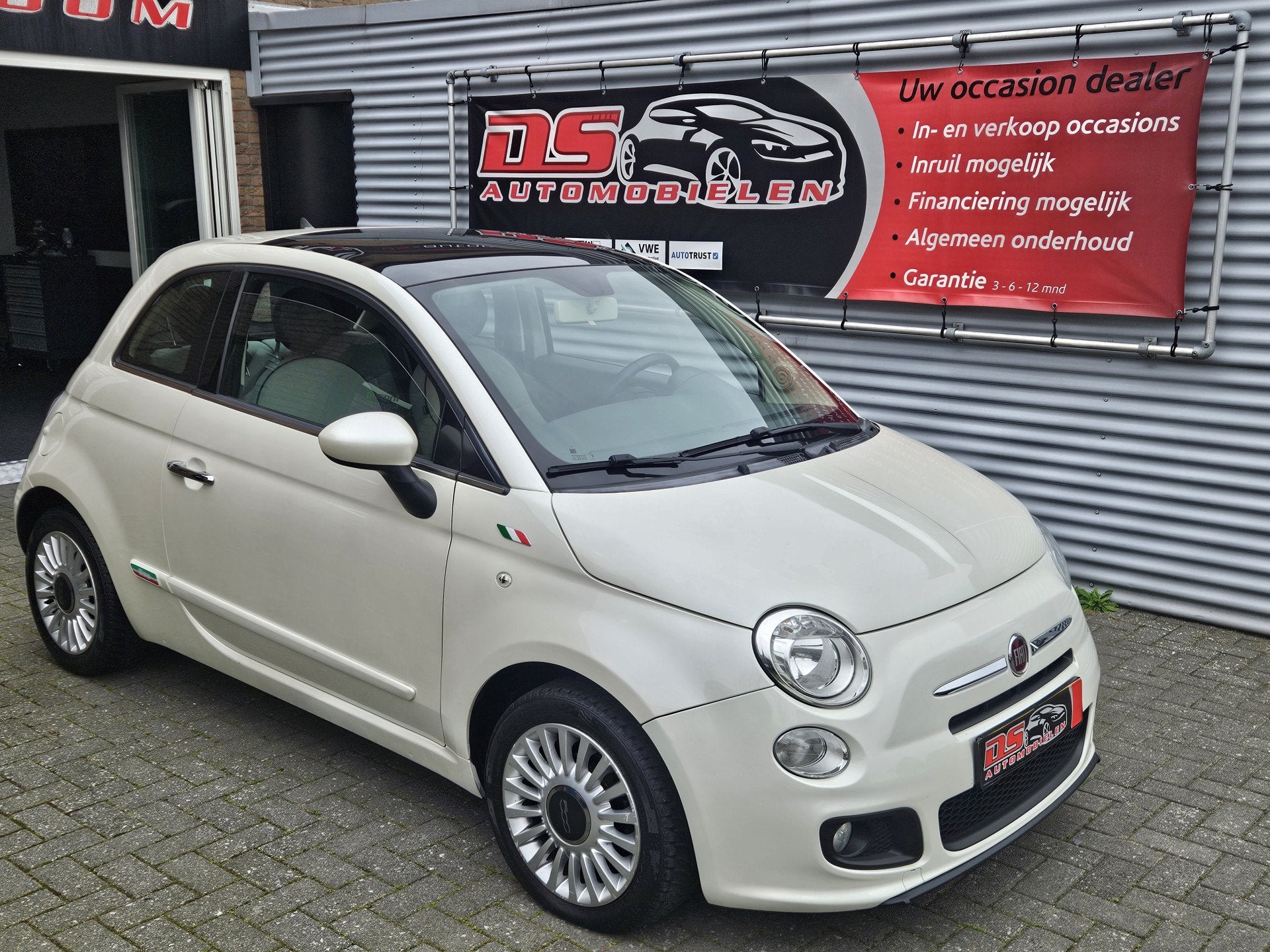 Fiat 500 1.2 Lounge FIAT 500 LOUNGE * AIRCO-PANORAMADAK-SP.W, Stof, Gebruikt, 1242 cc, 4 cilinders