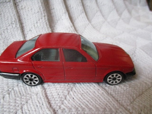 bburago auto bburago bmw 535i 1/43, Ophalen of Verzenden, Gebruikt, Auto, Overige merken