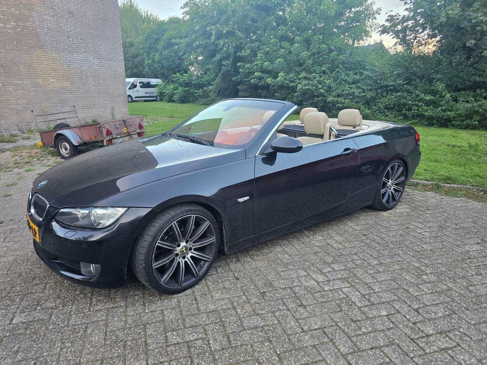 BMW 3-Serie 3.0 I 335 Cabrio AUT 2008 Zwart, Auto's, Automaat, Achterwielaandrijving, Beige, Cabriolet