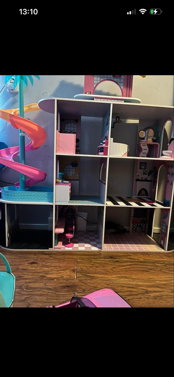 Grote LOL Surprise Poppenhuis met accessoires en poppen, Ophalen of Verzenden, Gebruikt, Poppenhuis