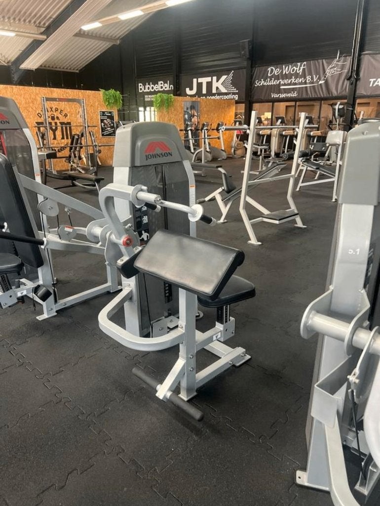 Foto 11 van 20 apparaten!! TechnoGym/Matrix/Johnson samen voor